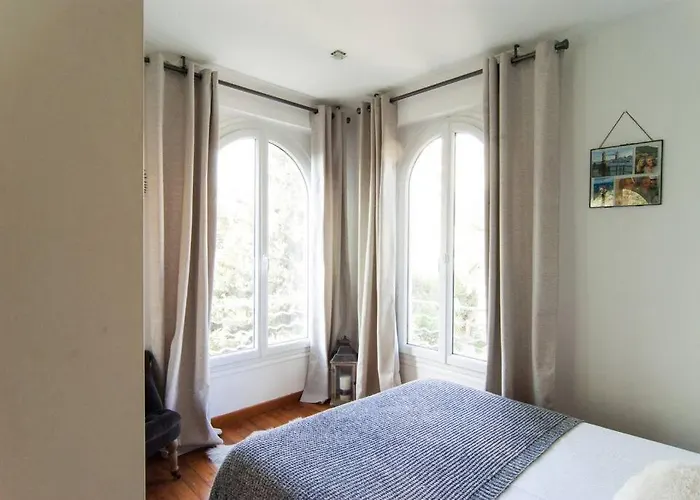 Cozy 1 Bedroom Flat,Free Parking, Close To Center